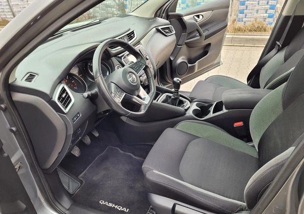Nissan Qashqai cena 65900 przebieg: 131000, rok produkcji 2017 z Sztum małe 254